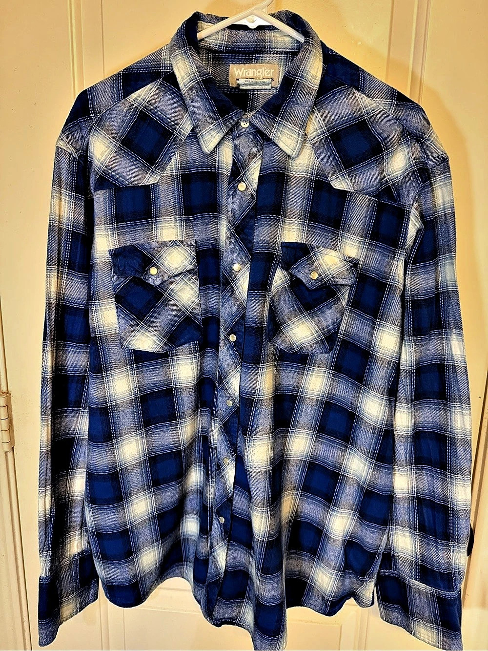 Wrangler Wrancher Shirts Plaid Snap Button Shirt in Blue & White XXL